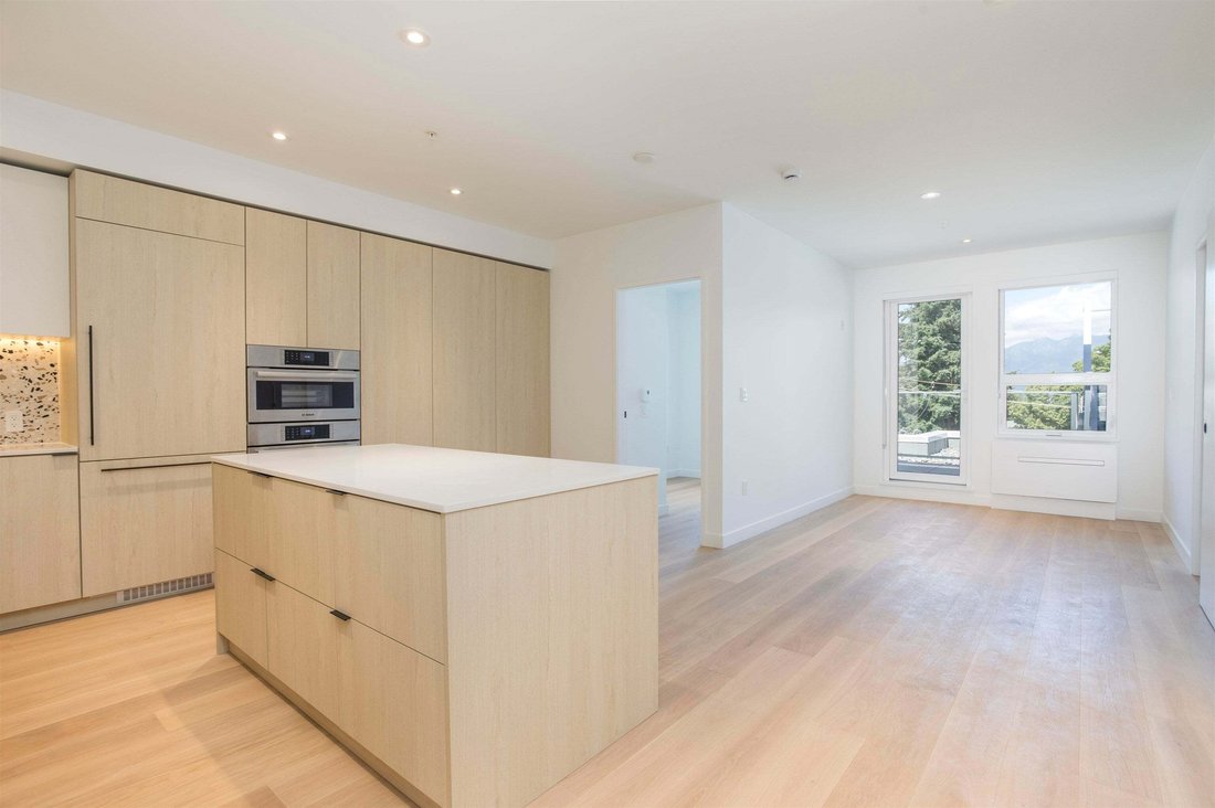 Condo in Vancouver, British Columbia, Canada 2 - 18643787