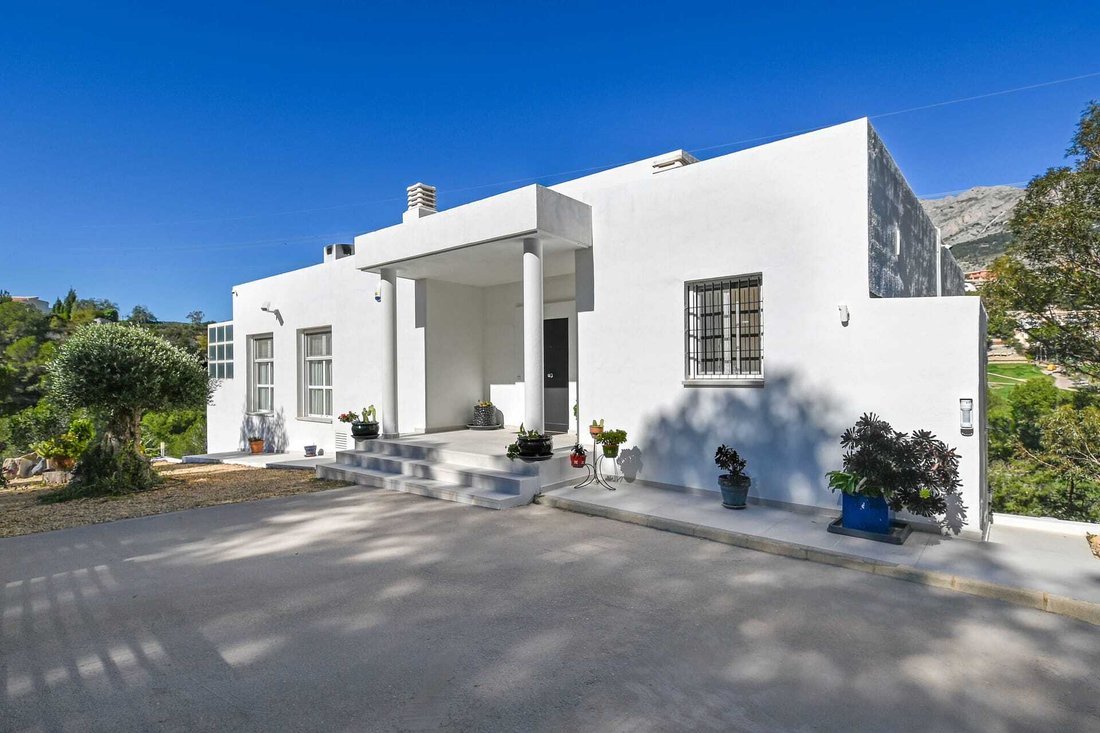 Villa in Altea, Valencian Community, Spain 2 - 18644192