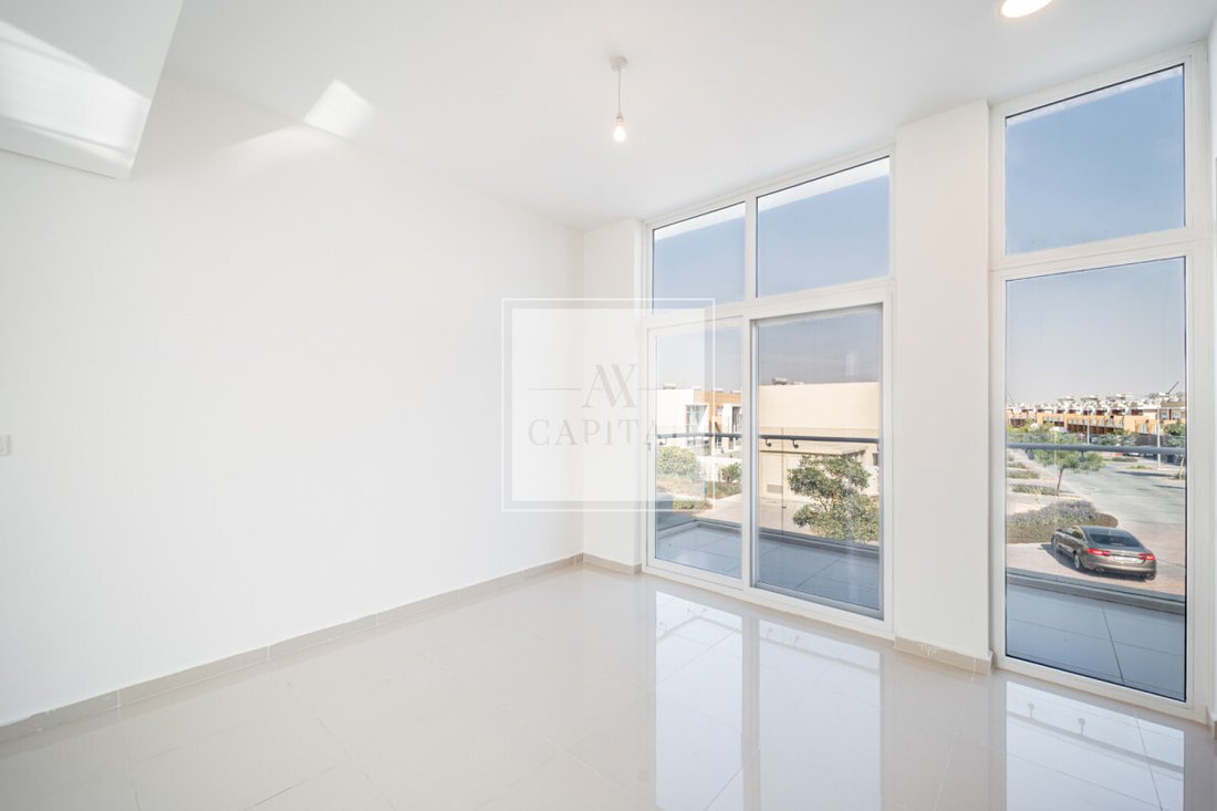 Apartment in JVC / Jumeirah Village Circle, Dubai, United Arab Emirates 1 - 18648235