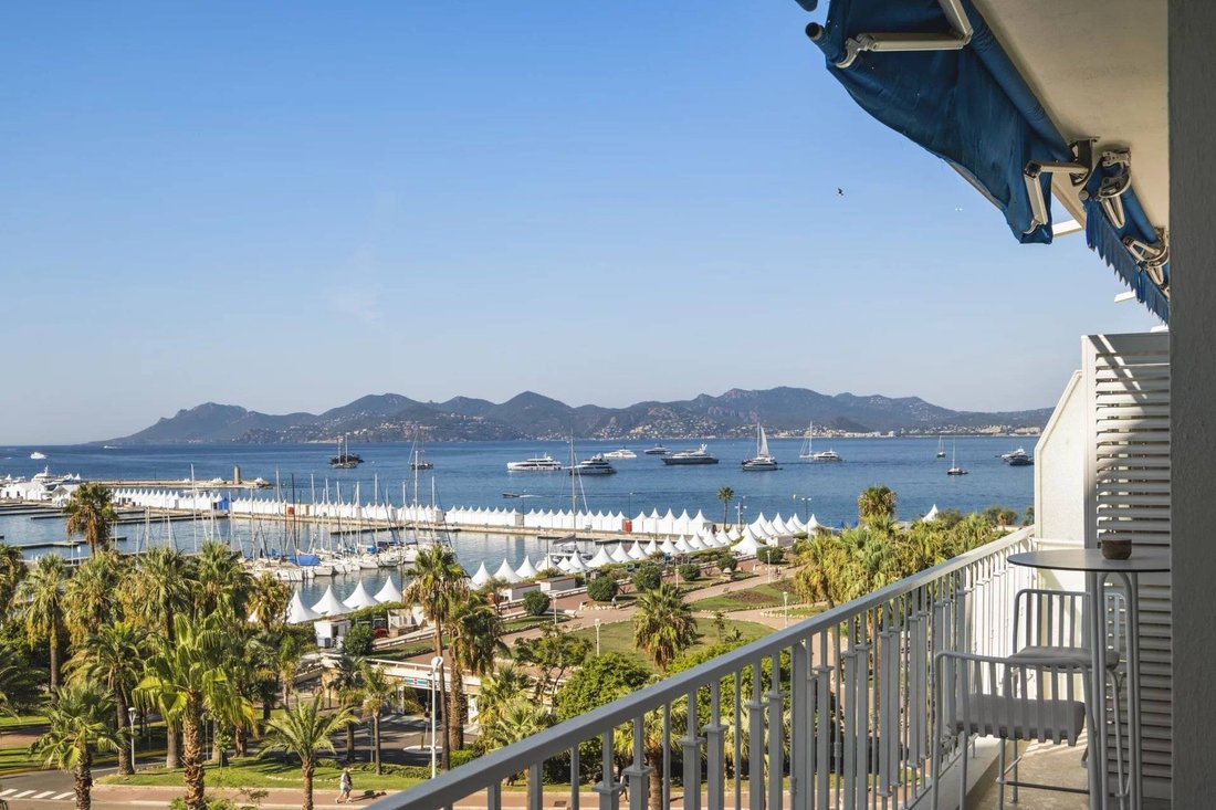 Apartment in Cannes, Provence-Alpes-Côte d'Azur, France 2 - 15503367
