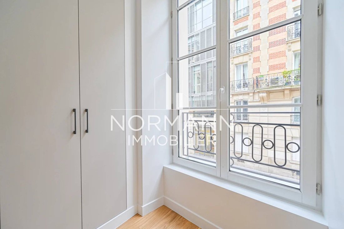Apartment in Invalides, Paris 7e Arrondissement, Paris 3 - 18447577
