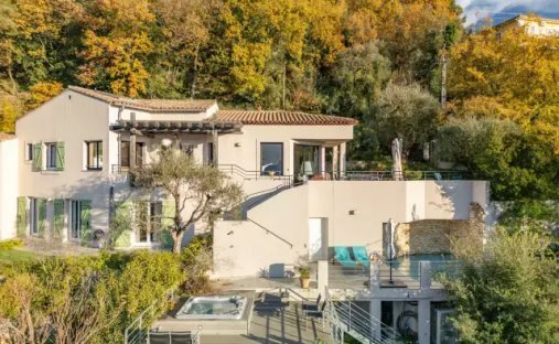 Villa in Castagniers, Provence-Alpes-Côte d'Azur, France 1