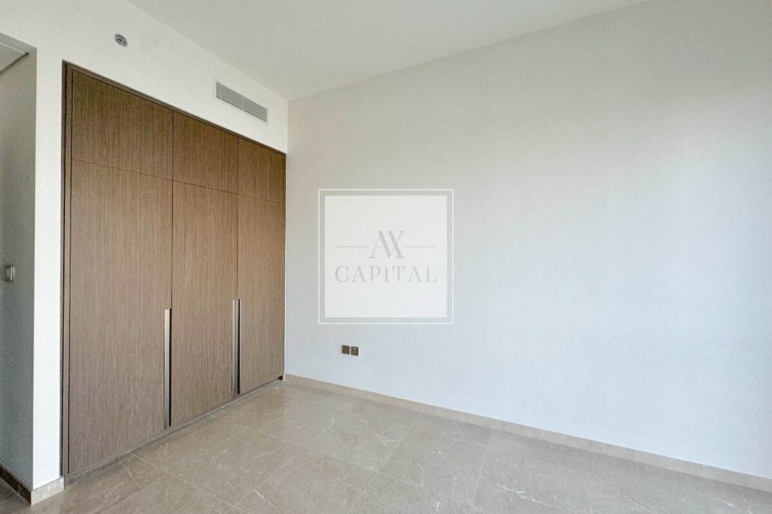 Apartment in Burj Khalifa Lake, Downtown Dubai, Dubai 4 - 18648256