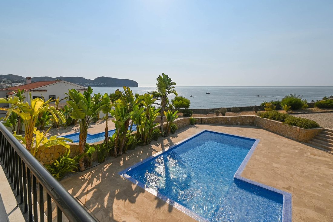Villa in Moraira, Teulada, Valencian Community 4 - 18644116