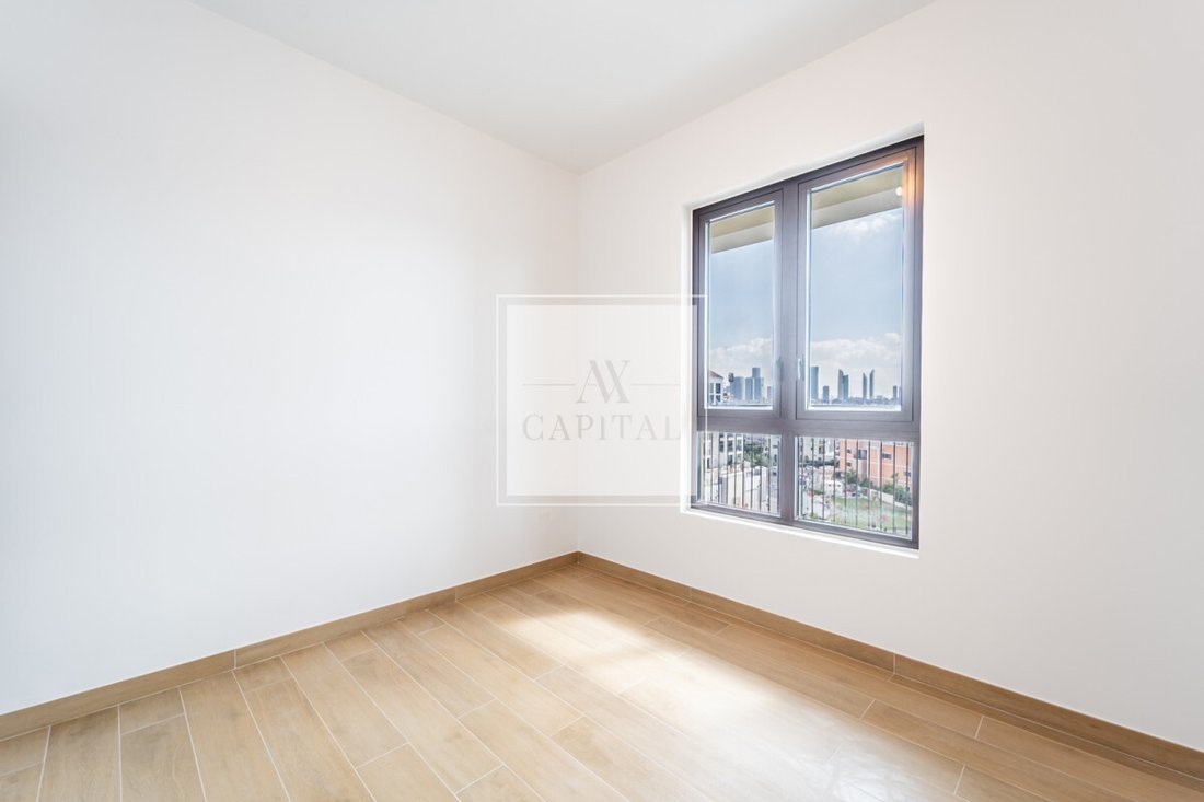 Apartment in Jumeirah, Dubai, United Arab Emirates 5 - 18648199