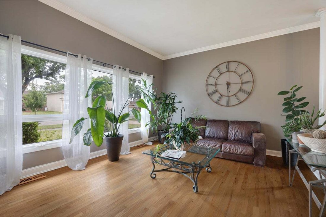 House in Mount Prospect, Illinois, United States 4 - 18646709