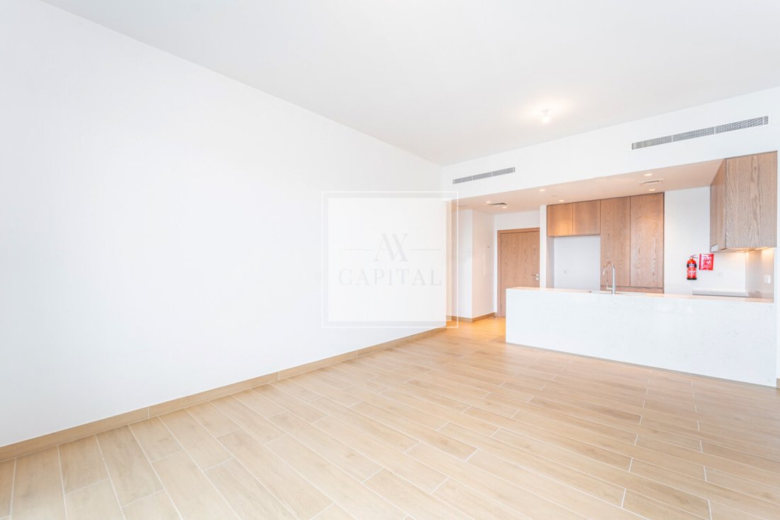 Apartment in Jumeirah, Dubai, United Arab Emirates 2 - 18648199