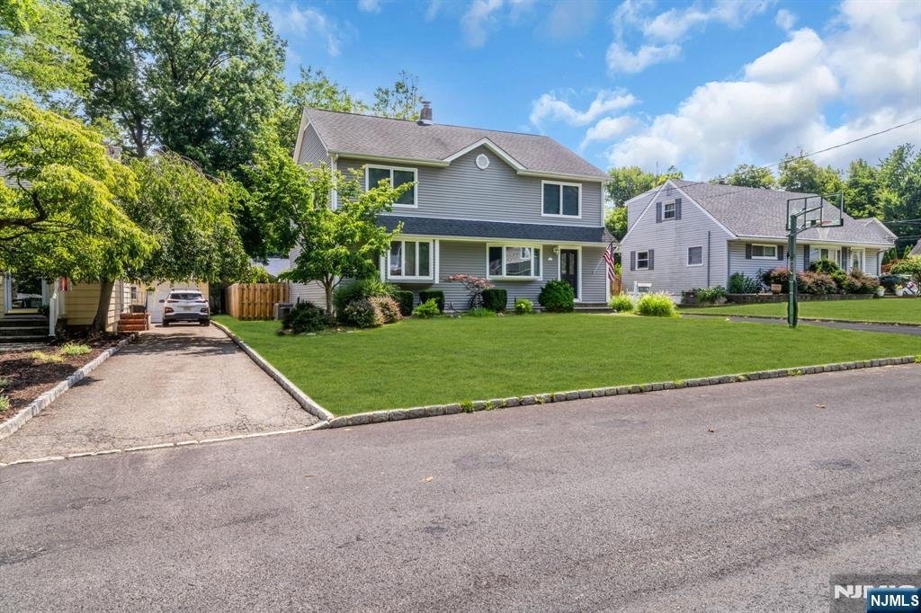 House in Cedar Grove, New Jersey, United States 2 - 18646769