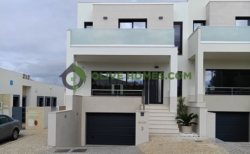 Townhouse in Montenegro, Algarve, Portugal 1
