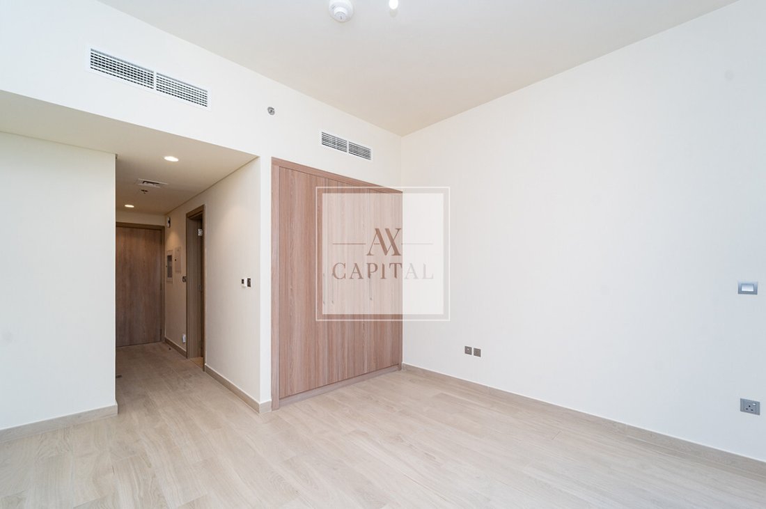 Apartment in Umm Suqeim, Dubai, United Arab Emirates 4 - 18647768
