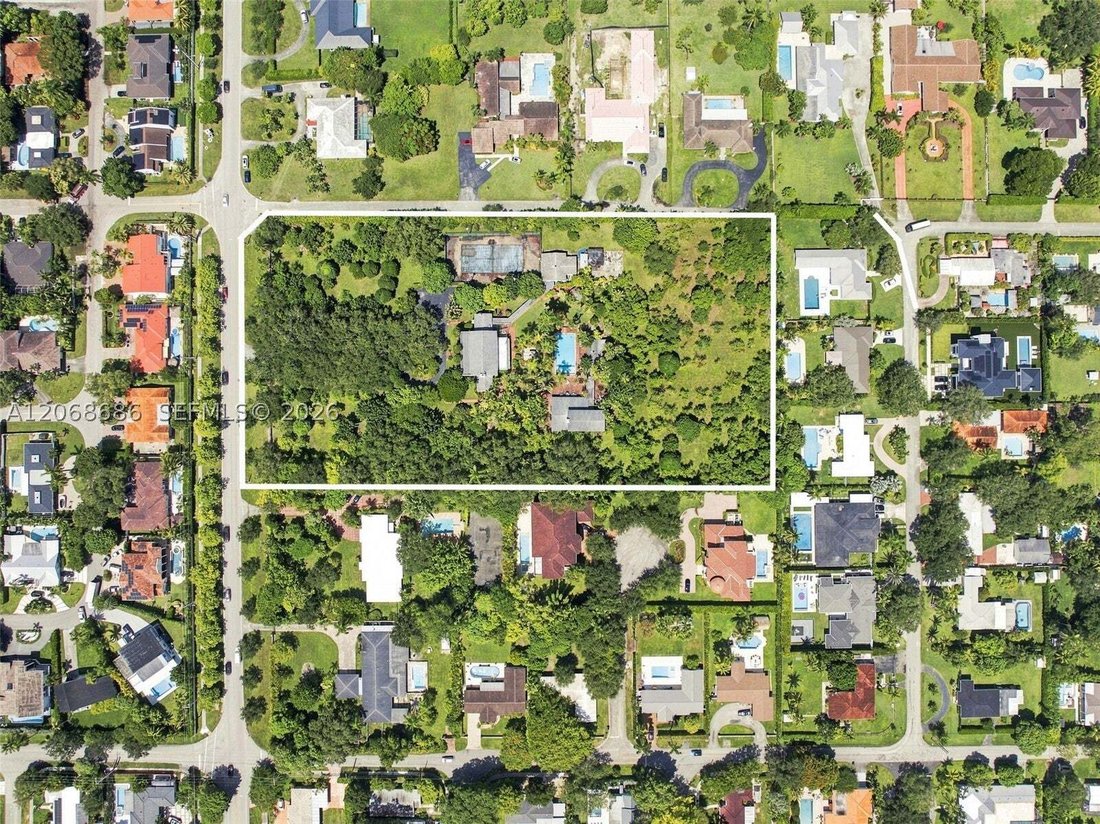 House in Miami, Florida, United States 4 - 18646139