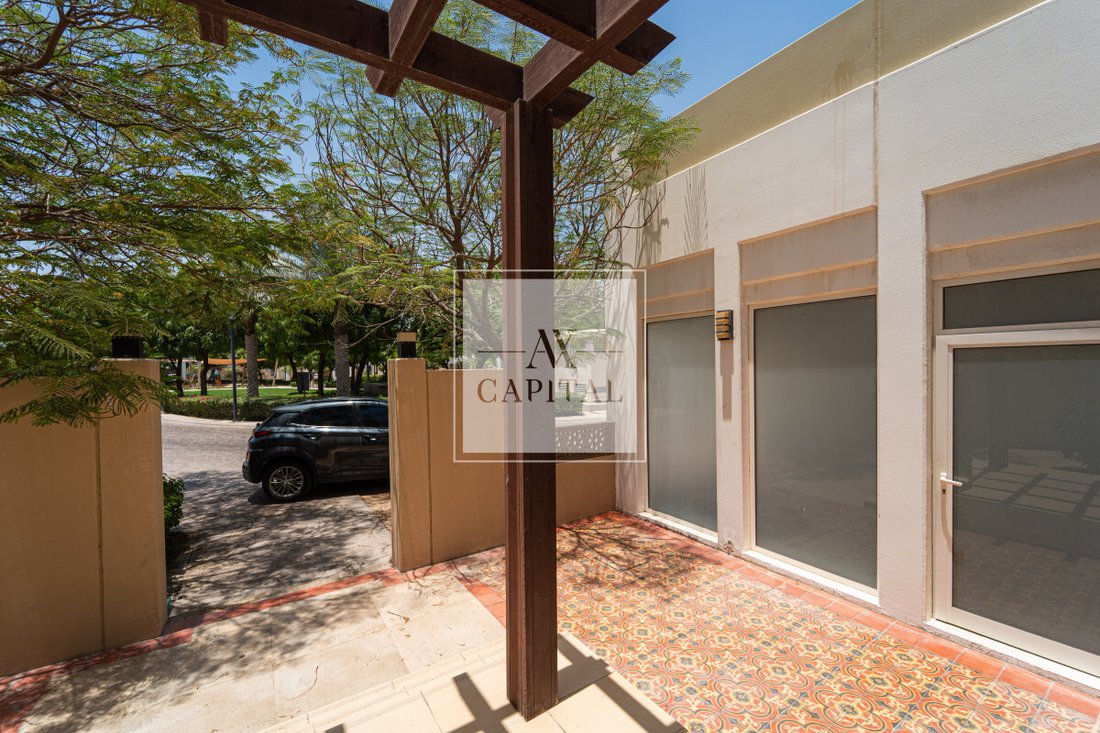 Villa in Dubai Harbour, Dubai, United Arab Emirates 4 - 18647929