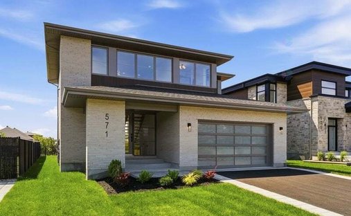 House in Saint-Eustache, Quebec, Canada 1
