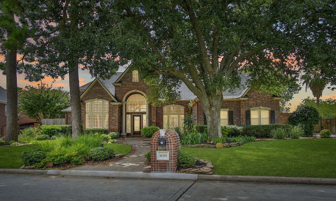 Casa a Spring, Texas, Stati Uniti 1 - 18644472