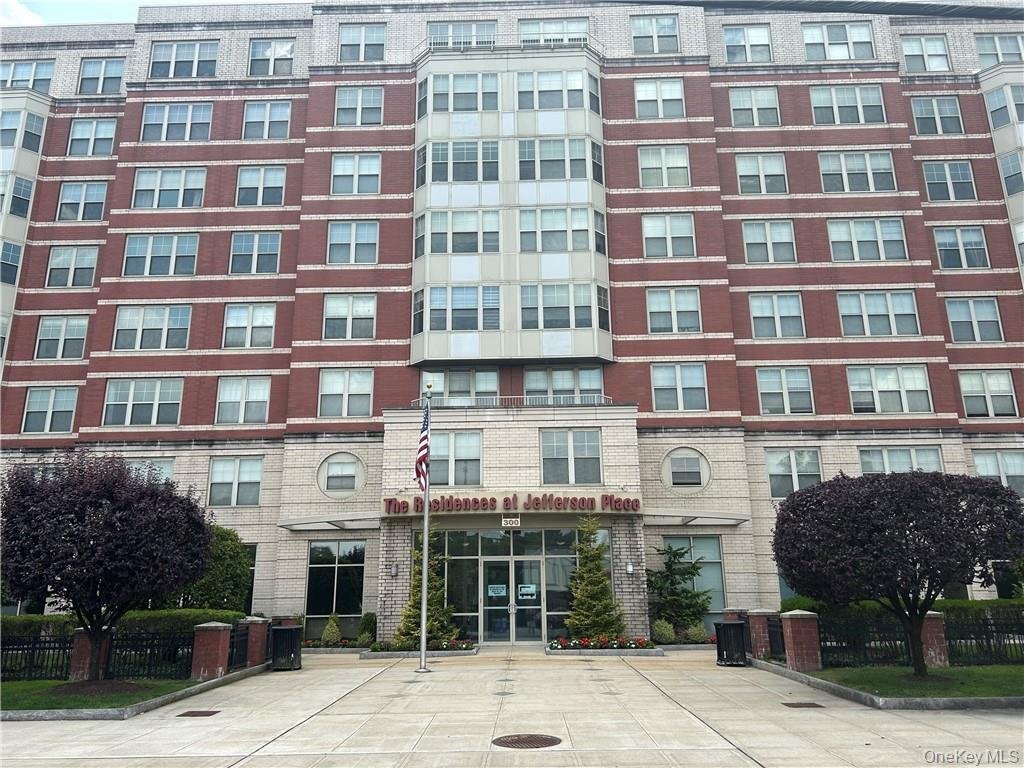 Condo in White Plains, New York, United States 1 - 18646787