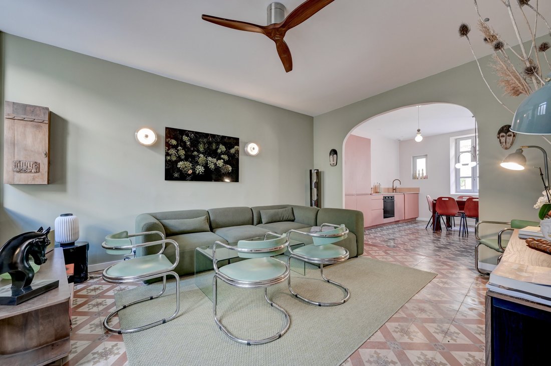 Townhouse in Arles, Provence-Alpes-Côte d'Azur, France 5 - 18648608