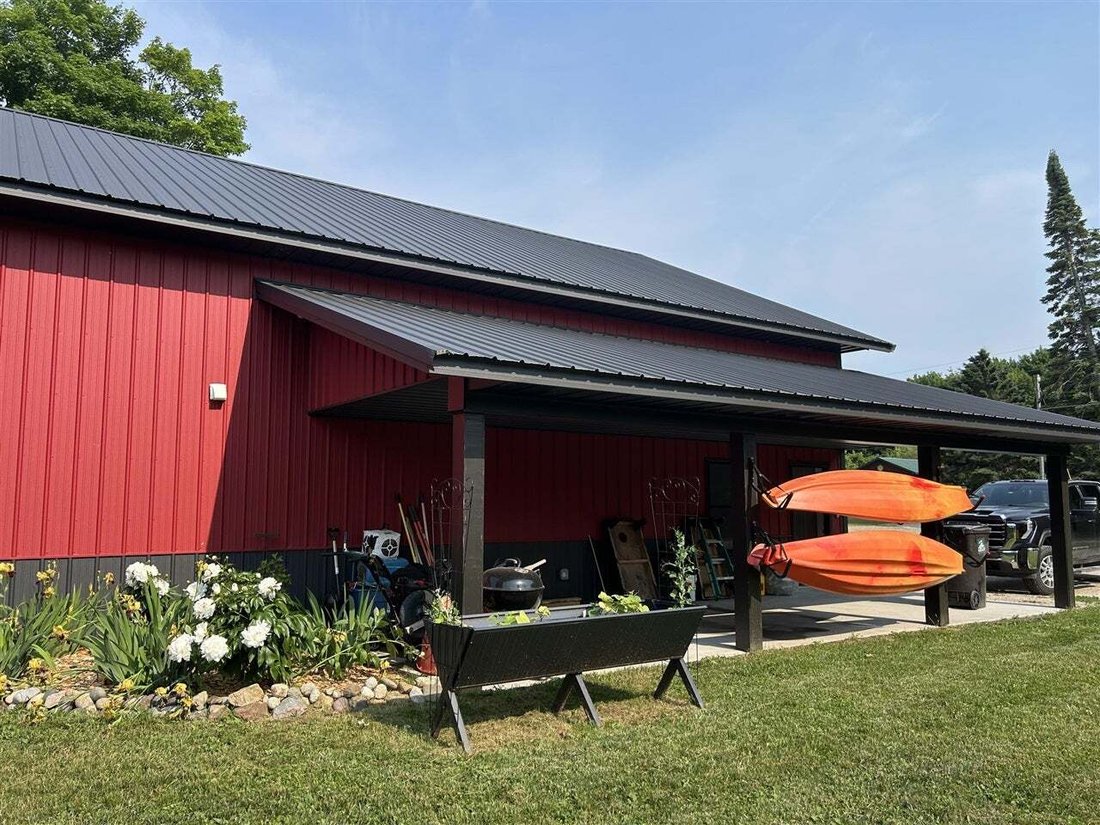 House in Grand Marais, Michigan, United States 3 - 18645792