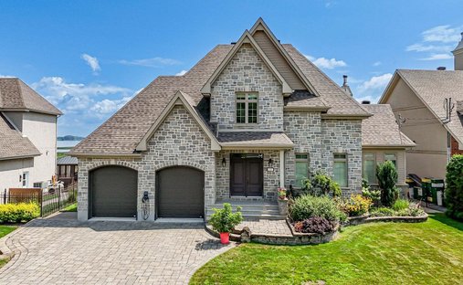 House in Lavaltrie, Quebec, Canada 1