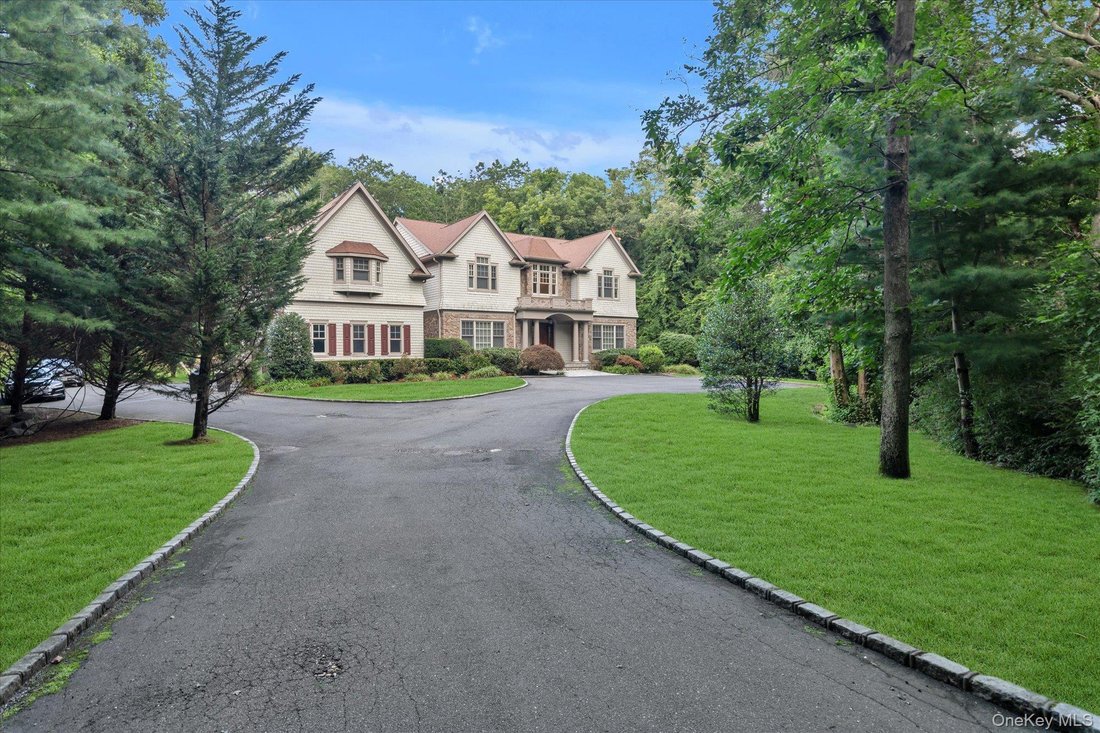 House in Syosset, New York, United States 1 - 18646760