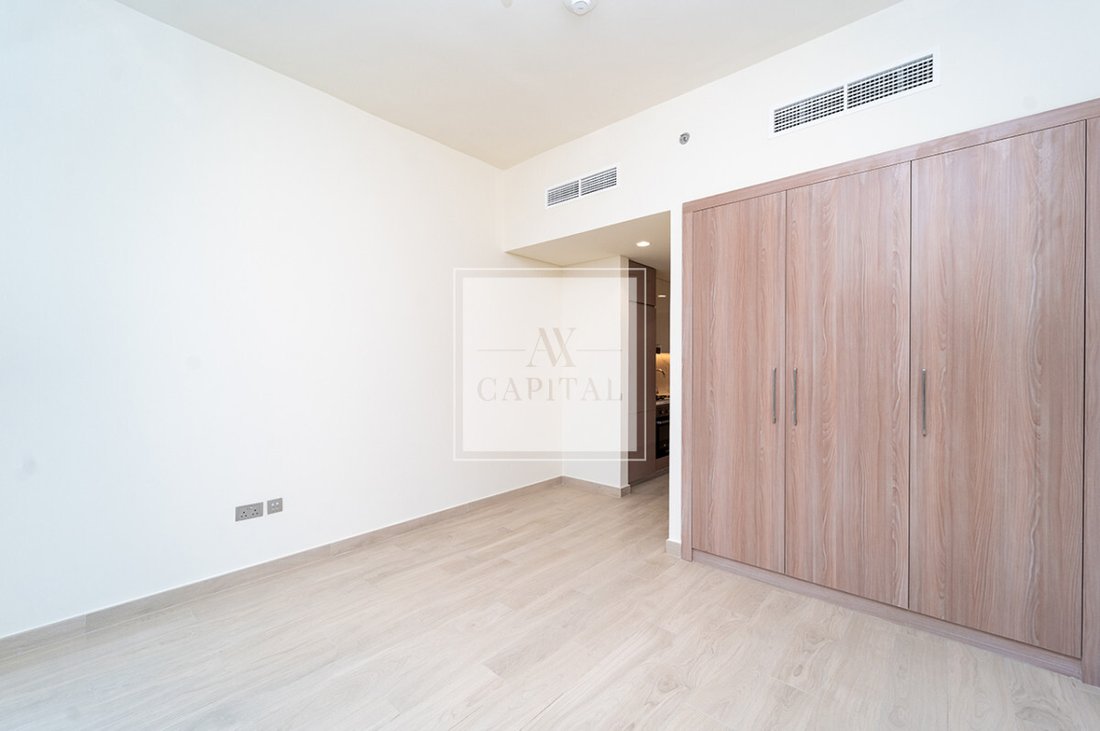 Apartment in Umm Suqeim, Dubai, United Arab Emirates 3 - 18647768