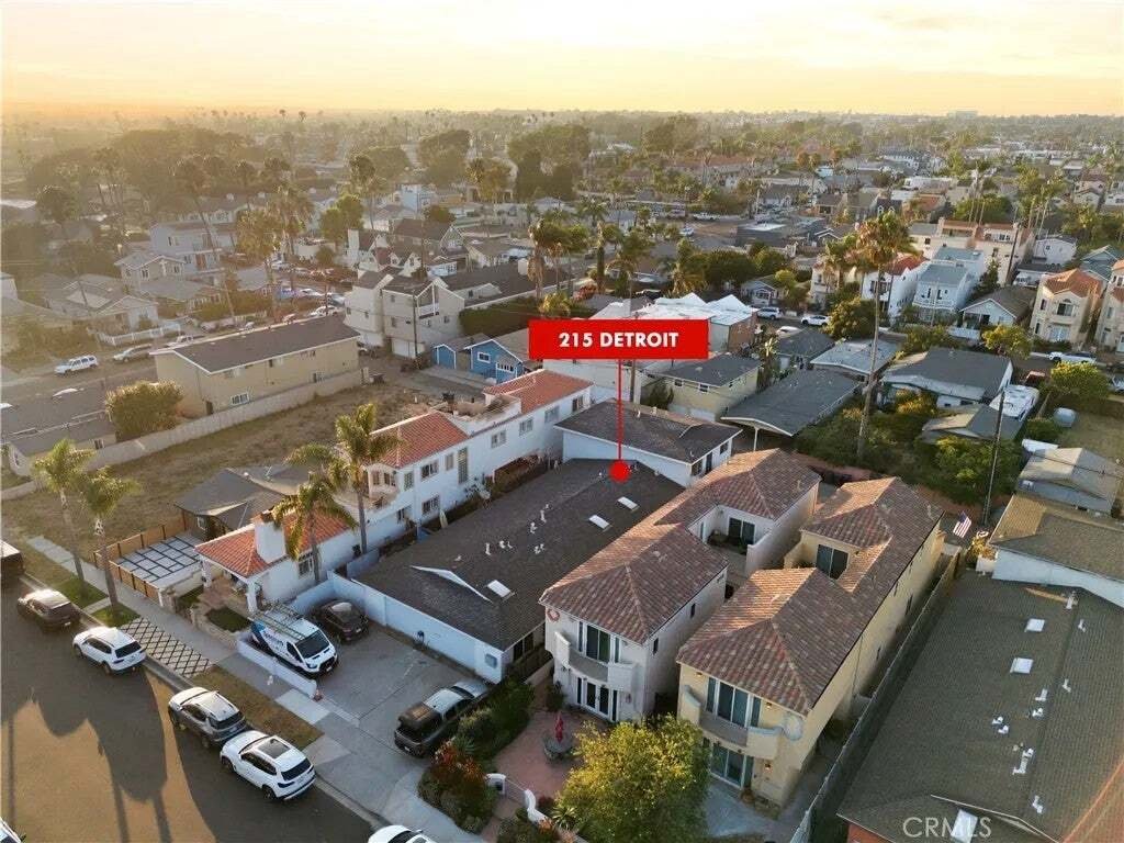 Huntington Beach, California, United States 3 - 18646543