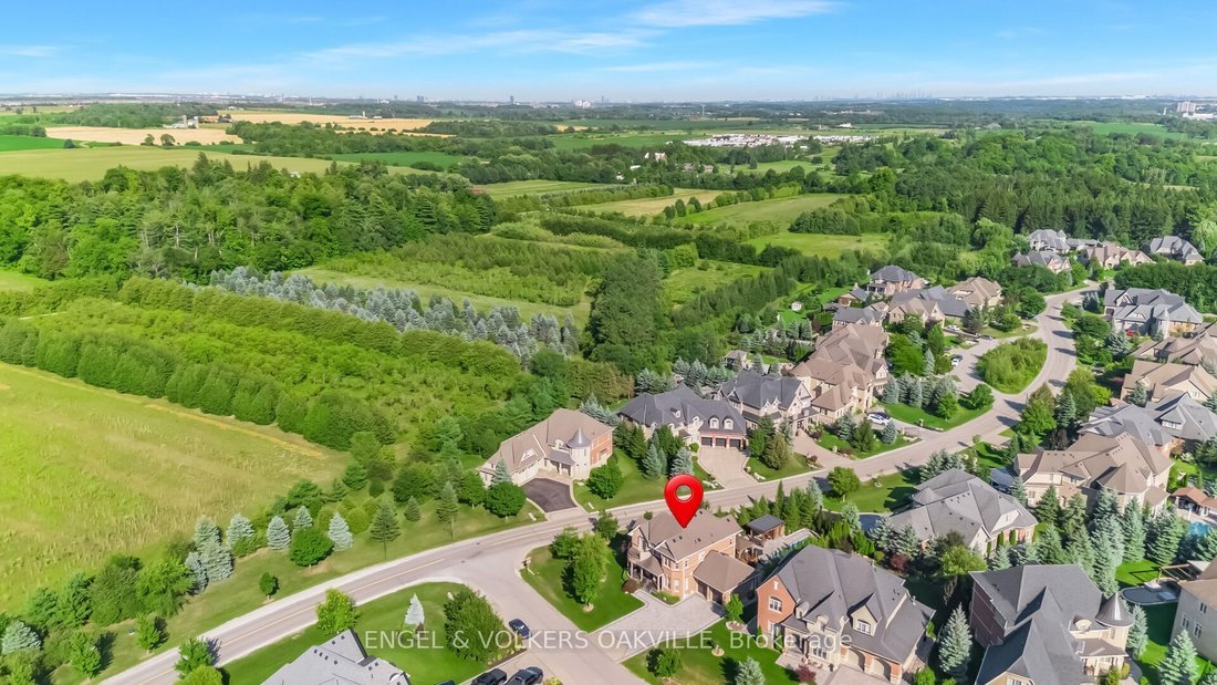 House in Halton Hills, Ontario, Canada 5 - 18643649