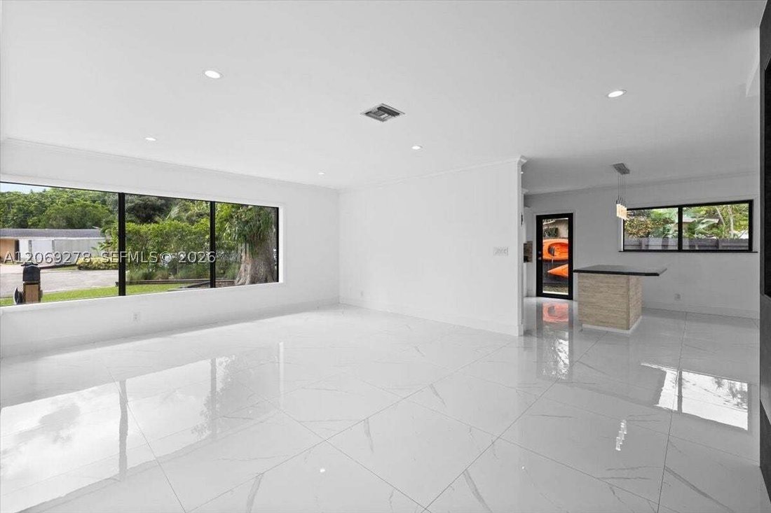 House in Miramar, Florida, United States 4 - 18646173
