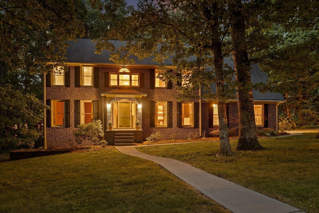 House in Signal Mountain, Tennessee, United States 3 - 18642187