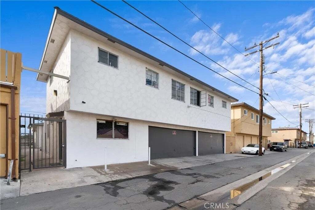 Orange, California, United States 5 - 18646592