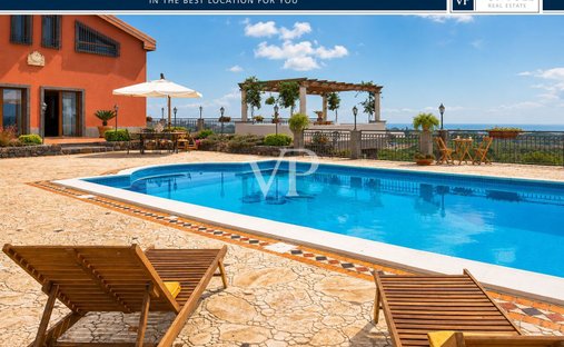 House in Aci Catena, Sicily, Italy 1