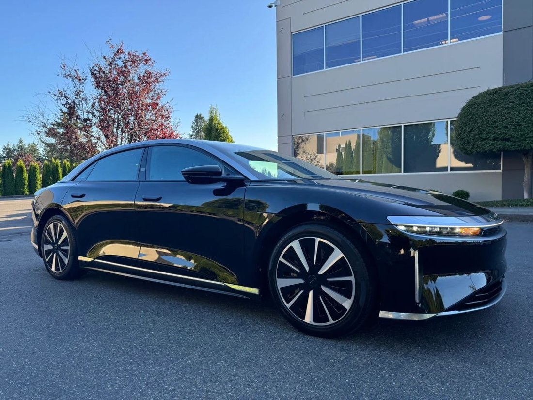 Sedan in Bellevue, WA, United States 1 - 18647900