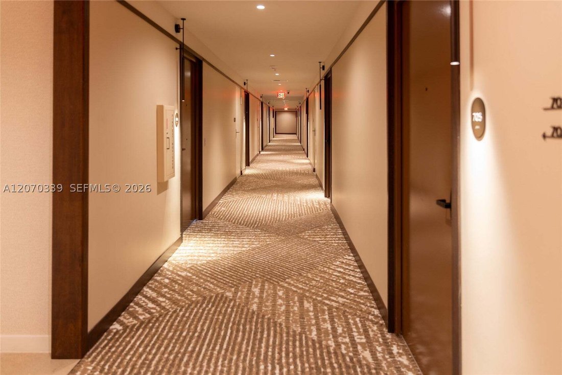 Condo in Miami, Florida, United States 5 - 18646082