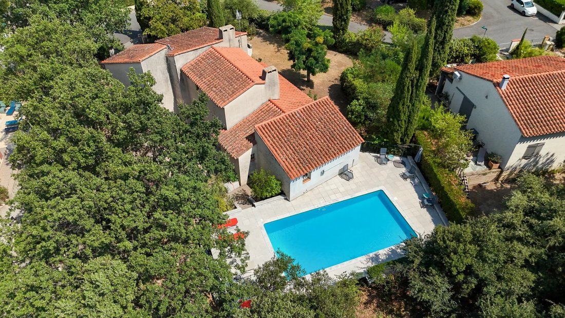 Casa a Laroque-des-Albères, Occitania, Francia 2 - 18644382