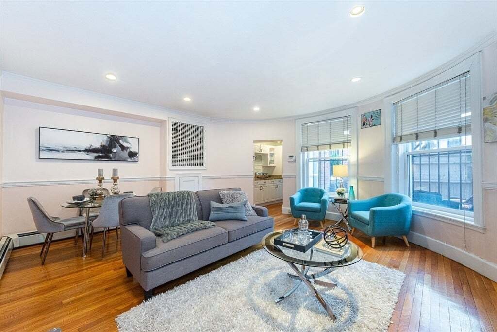 Condo in Boston, Massachusetts, United States 5 - 18643106