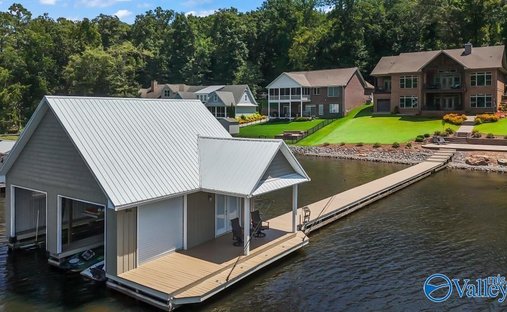 House in Grant, Alabama, United States 1