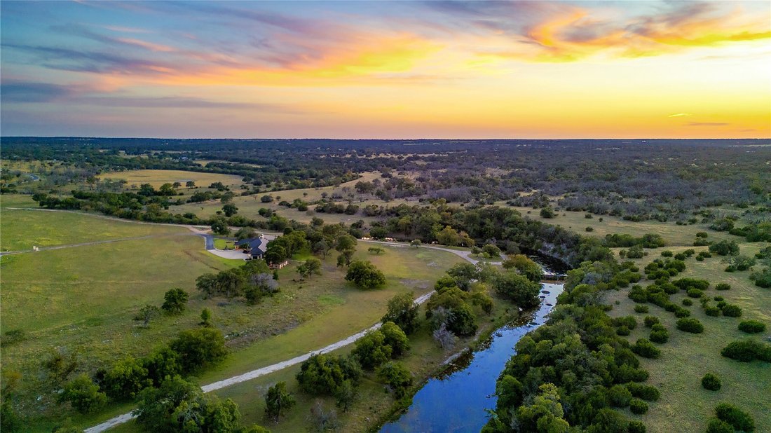 Farm Ranch in Harper, Texas, United States 4 - 18646833
