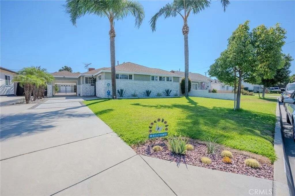 House in Downey, California, United States 1 - 18646571