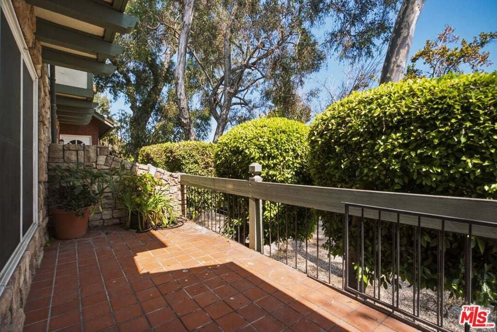 Condo in Los Angeles, California, United States 2 - 18645938