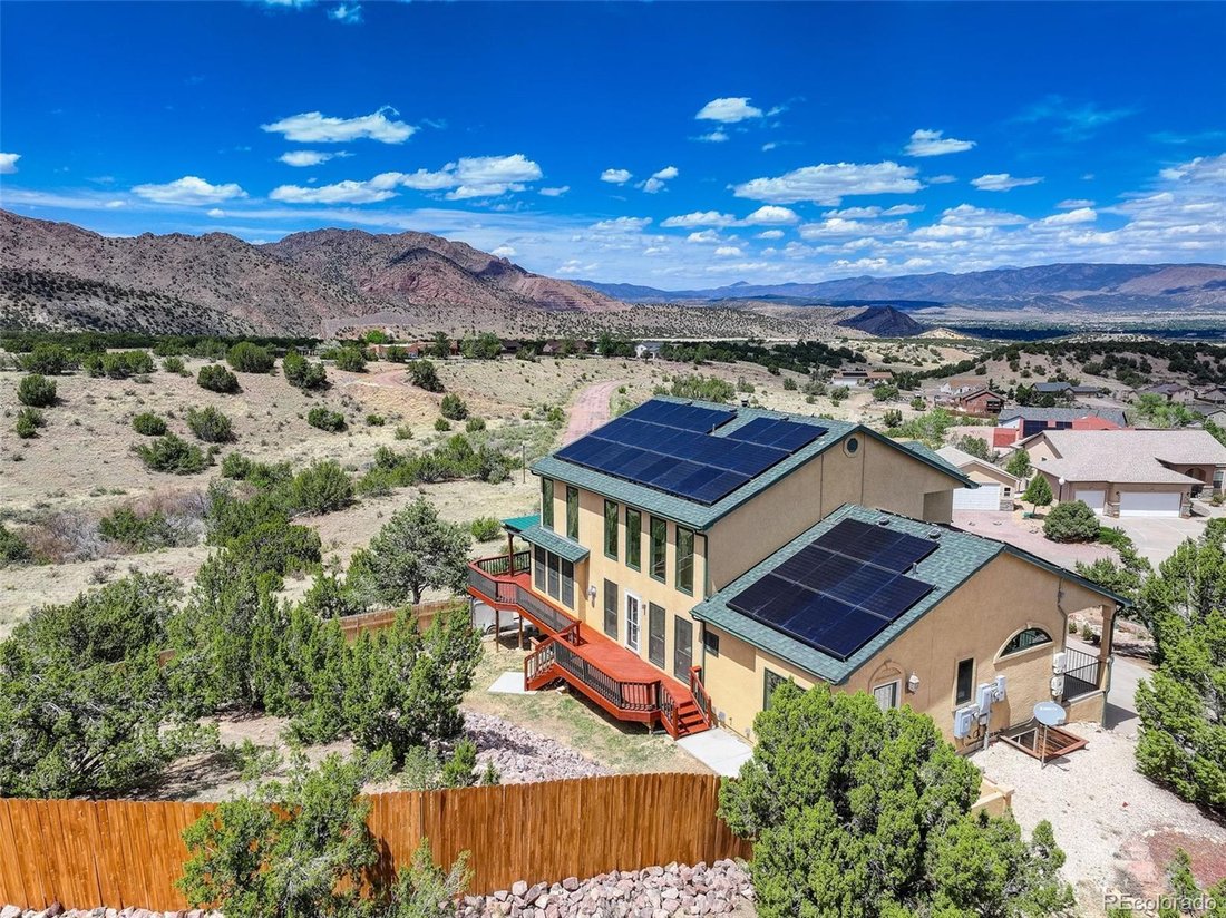 House in Lincoln Park, Colorado, United States 4 - 18642878