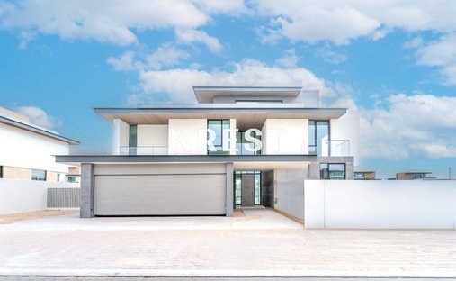 Villa in Ud al Bayda, Dubai, United Arab Emirates 1