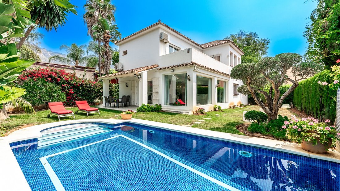 Villa in Marbella, Andalusia, Spain 1 - 18645913