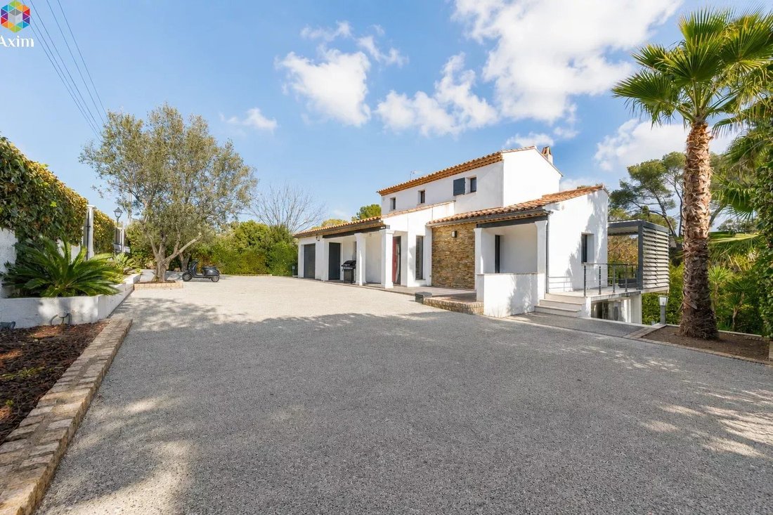 Villa in Counillier Valescure, Frejus, France 3 - 18644436