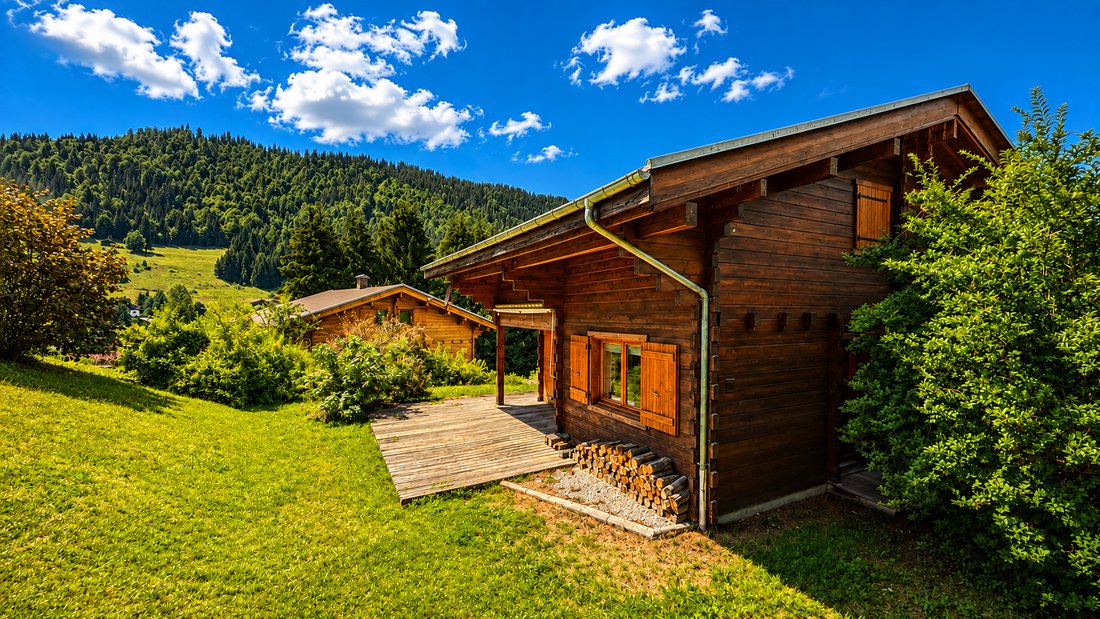 Chalet in La Clusaz, Auvergne-Rhône-Alpes, France 3 - 16837515