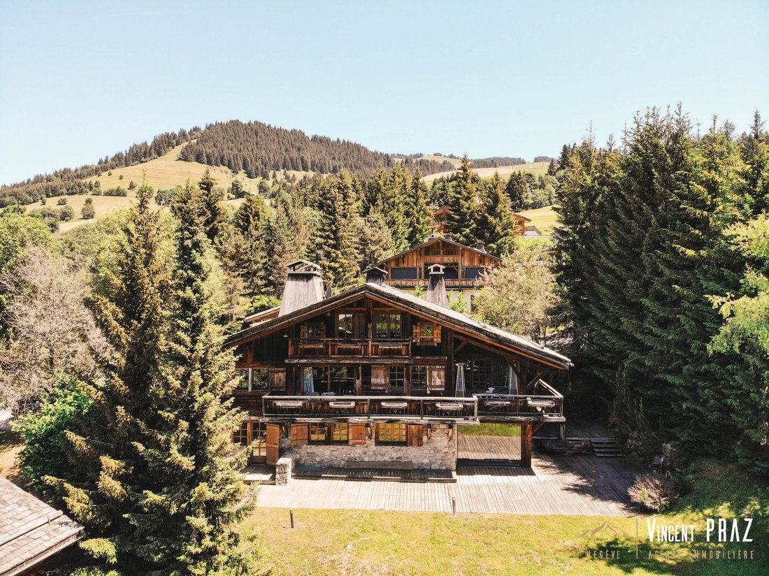 Chalet in Megève, Auvergne-Rhône-Alpes, France 1 - 17010370