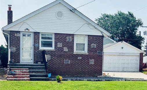 House in Oceanside, New York, United States 1