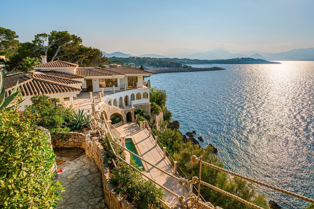 Villa in Alcudia, Balearic Islands, Spain 2 - 18647526