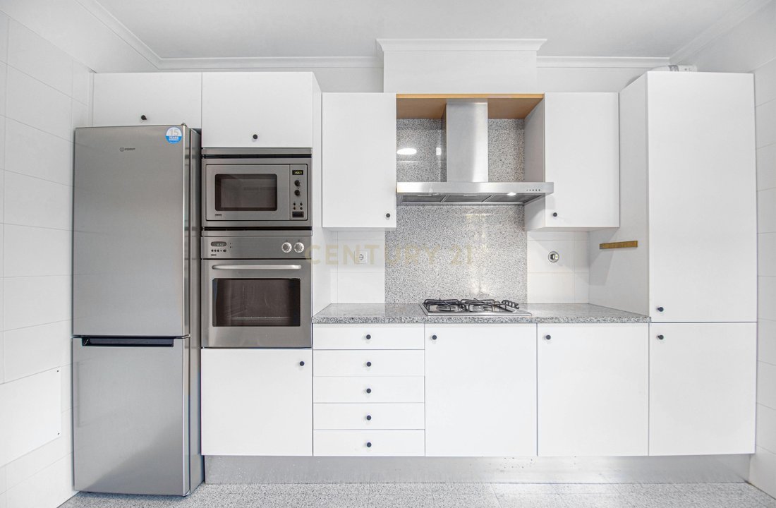 Apartment in Carnide, Lisbon, Portugal 2 - 18647436