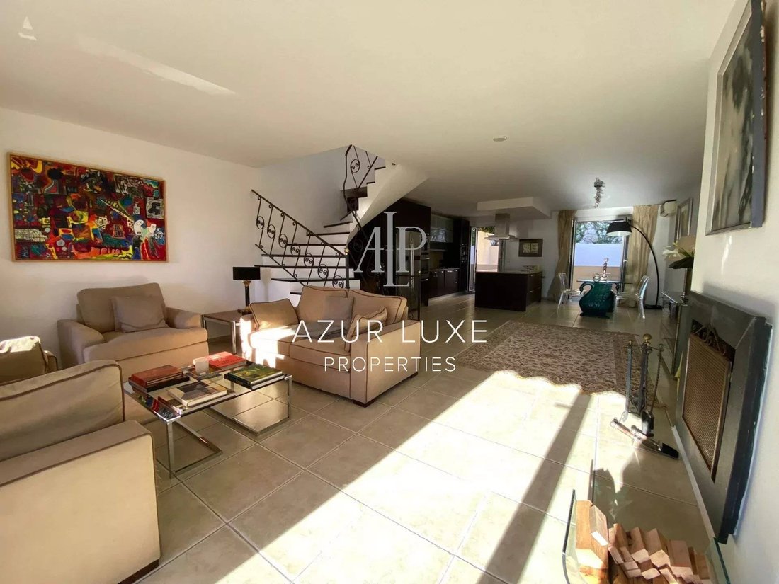 Villa in Èze, Provence-Alpes-Côte d'Azur, France 4 - 15768560