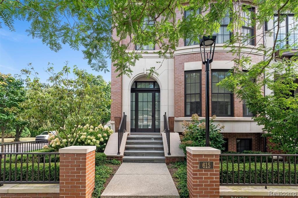 Townhouse in Birmingham, Michigan, United States 1 - 18645793