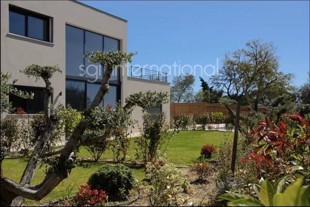 House in Le Plan, Cannes, France 1 - 16272472